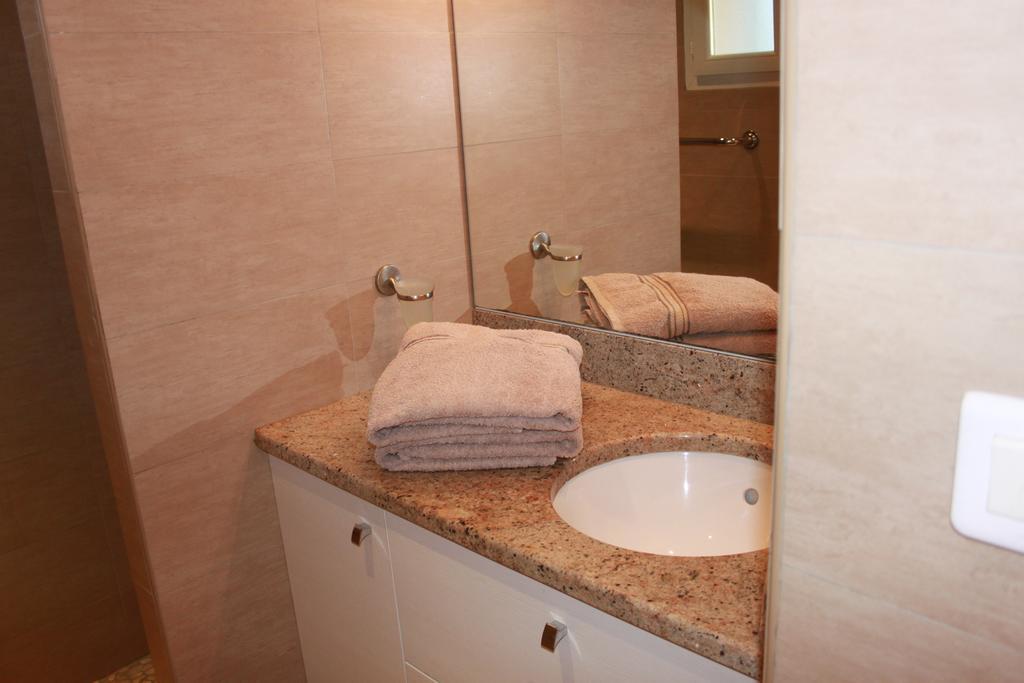 Les Pieds Dans L'Eau Apartment ลาครัว-วัลแมร์ ภายนอก รูปภาพ